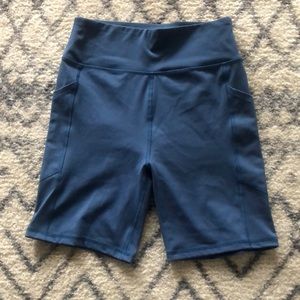 NWOT American Eagle everything biker shorts